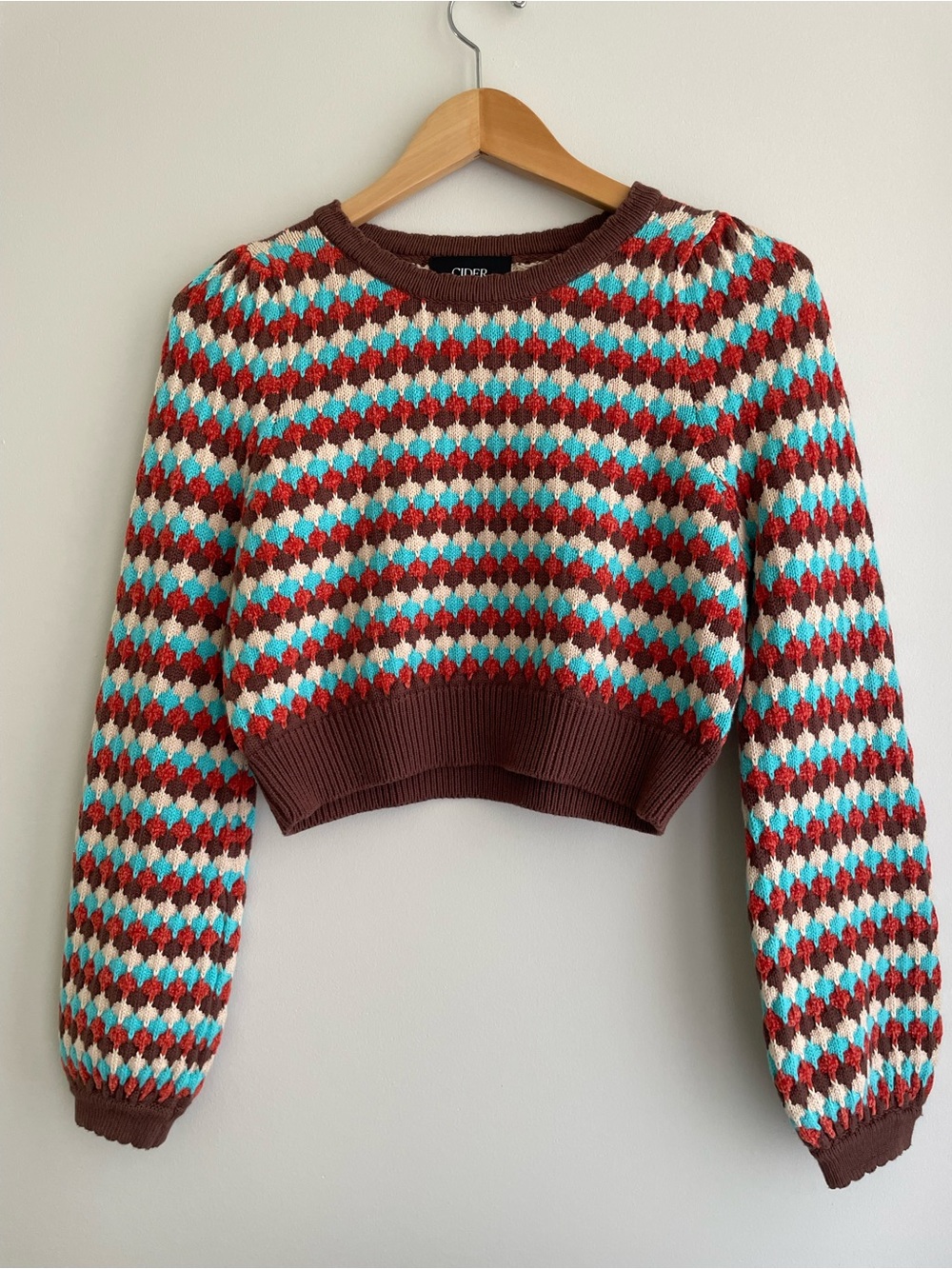 Cider Geometric Retro Cropped Knit Sweater